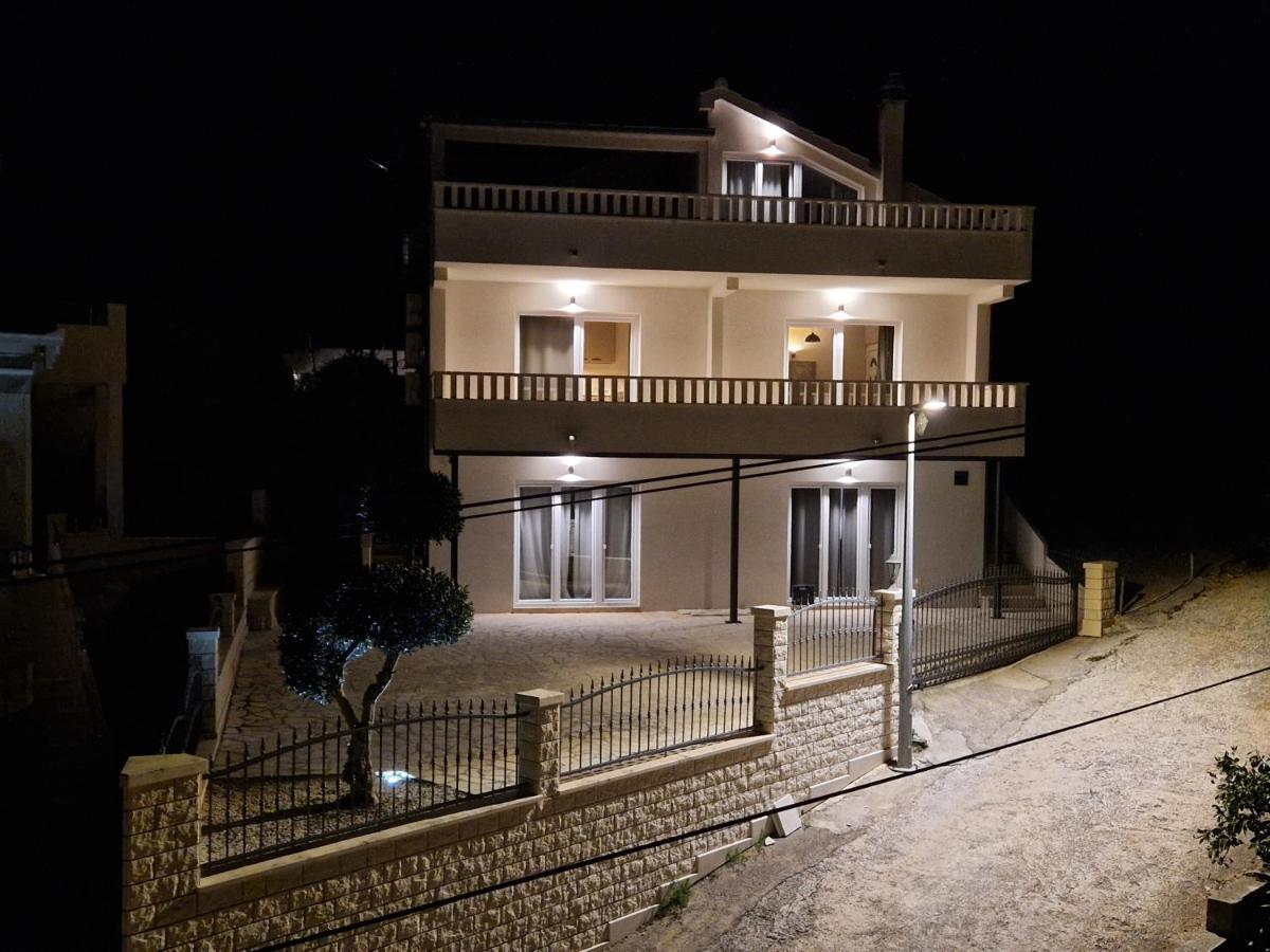 Villa Olivetum Марина Екстериор снимка